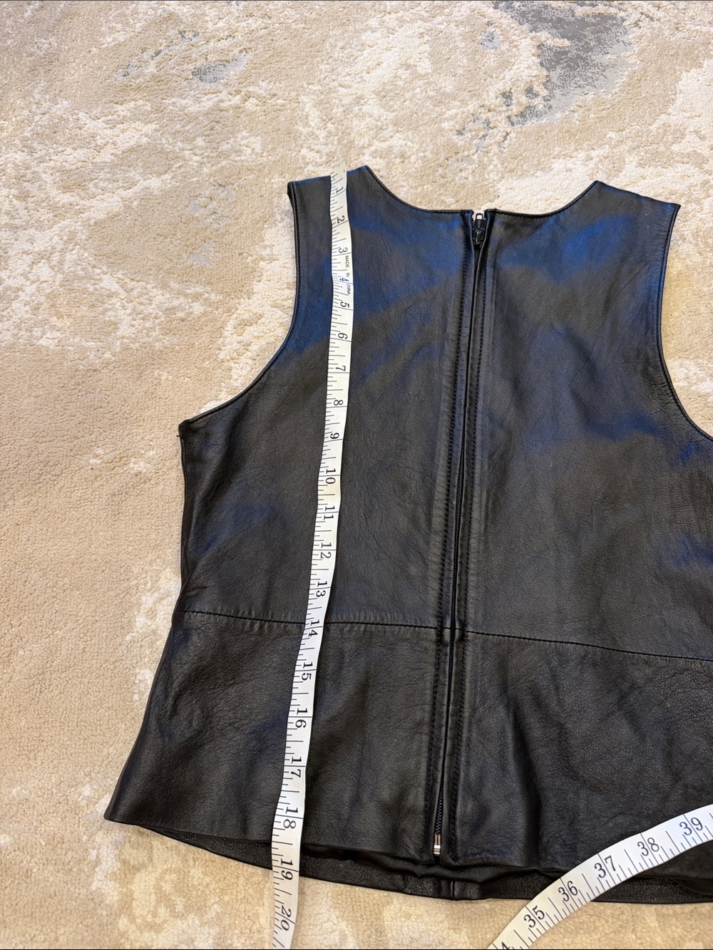 Wilsons 100% Genuine Leather Black Tank Top Size Small - Picture 5 of 11